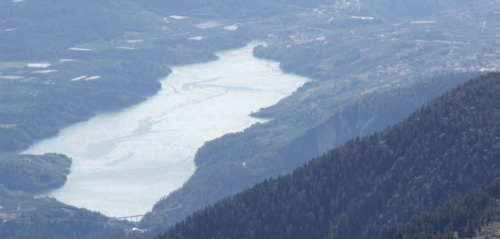 Lago di Santa Giustina e Cles da Cima degli Olmi