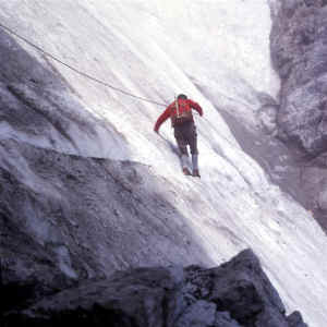 Canalino innevato sulla Cengia Garbari