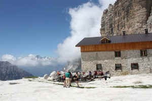 Rifugio Alimonta e Presanella tra le nuvole