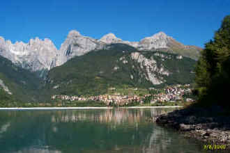 Molveno iL Lago e il Gruppo di Brenta da Poia