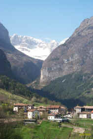 Tavodo con la Cima Tosa, Valli Giudicarie, Trentino
